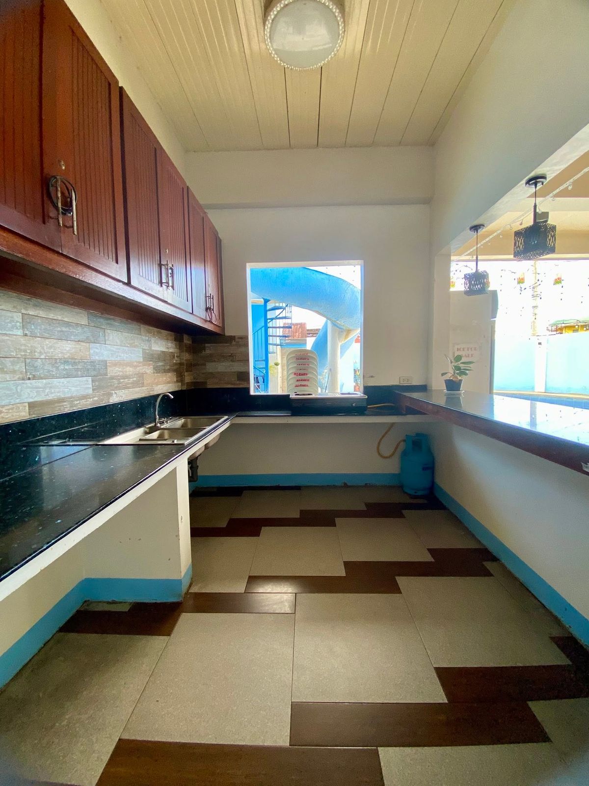 France Pio Resort — Kitchen