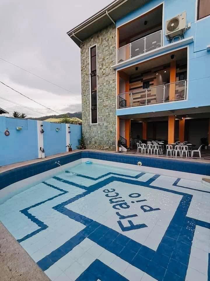 France Pio Resort swimming pool